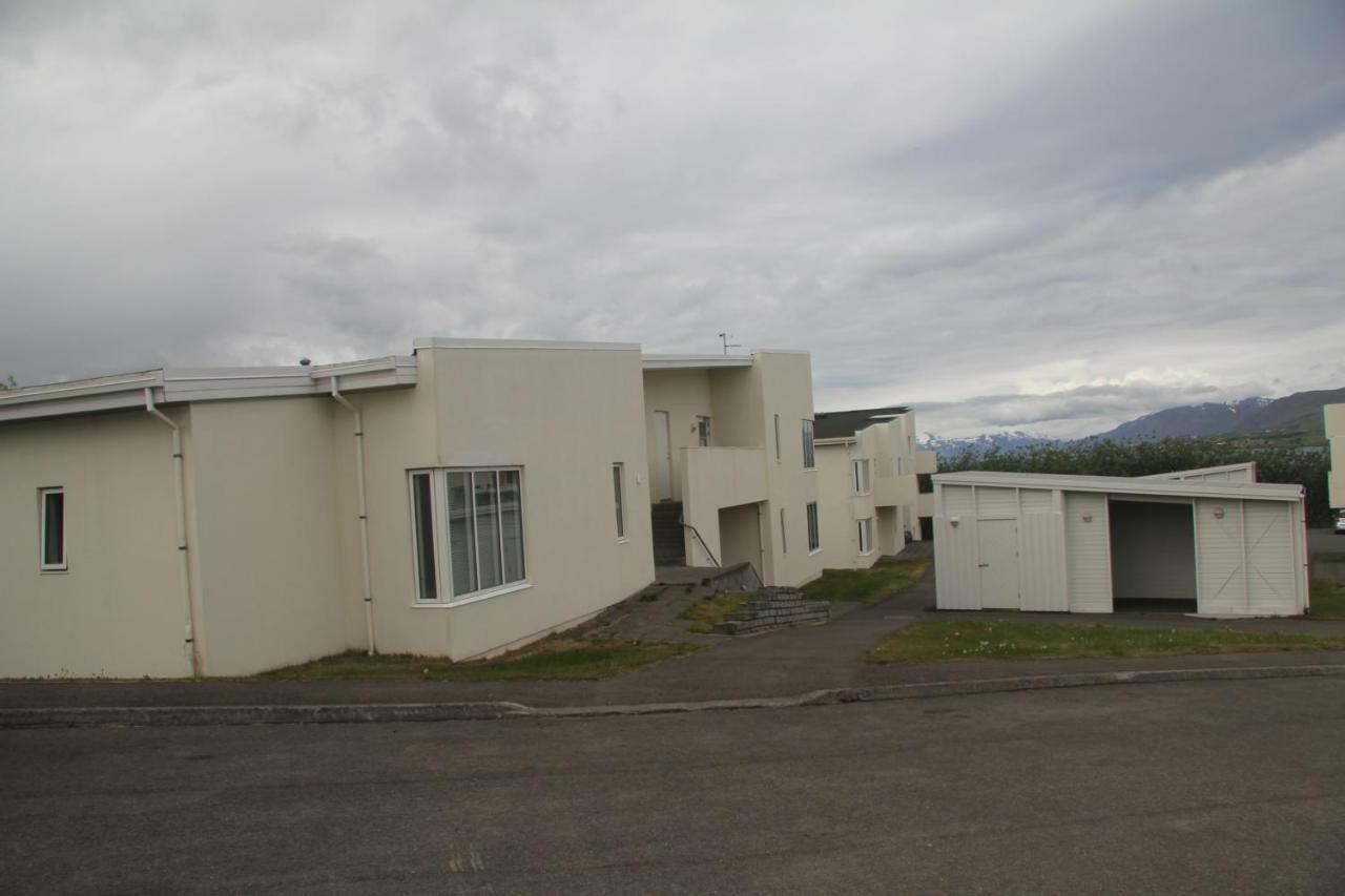 Sulur Guesthouse 2 Акурейрі Екстер'єр фото